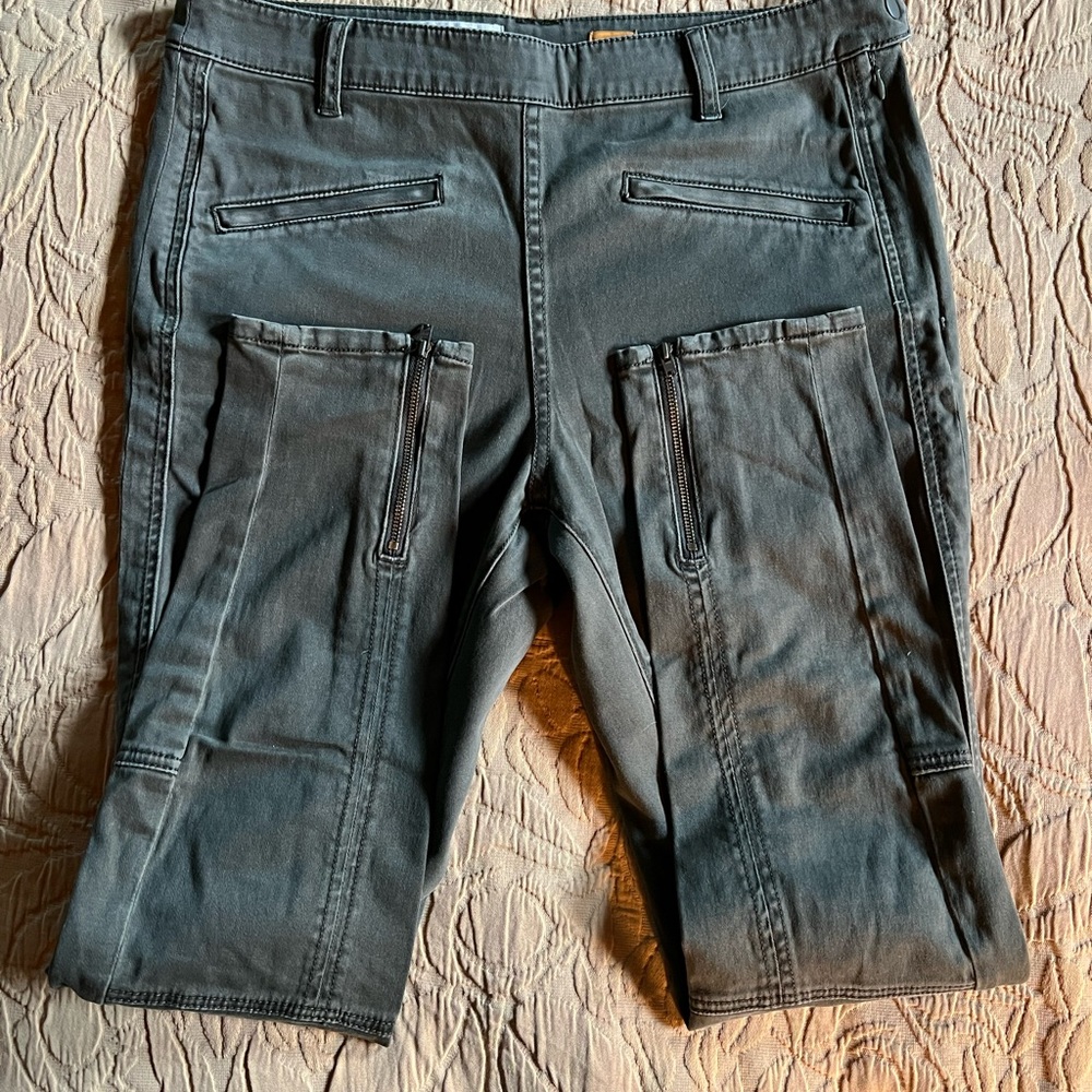 ANTHROPOLOGIE 🎇 PILCRO and the LETTERPRESS ARMY GREEN ZIPPER JEANS! Sz 30